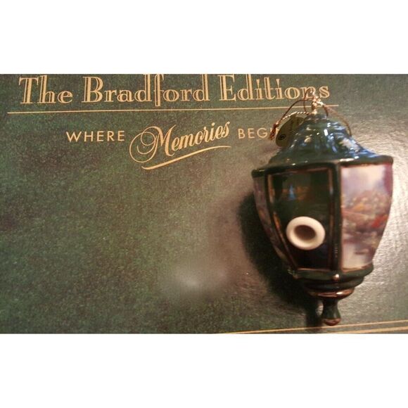 Thomas Kinkade Bradford Editions Heirloom Ornament Lite Cover Lamplight Bridge - Picture 4 of 7